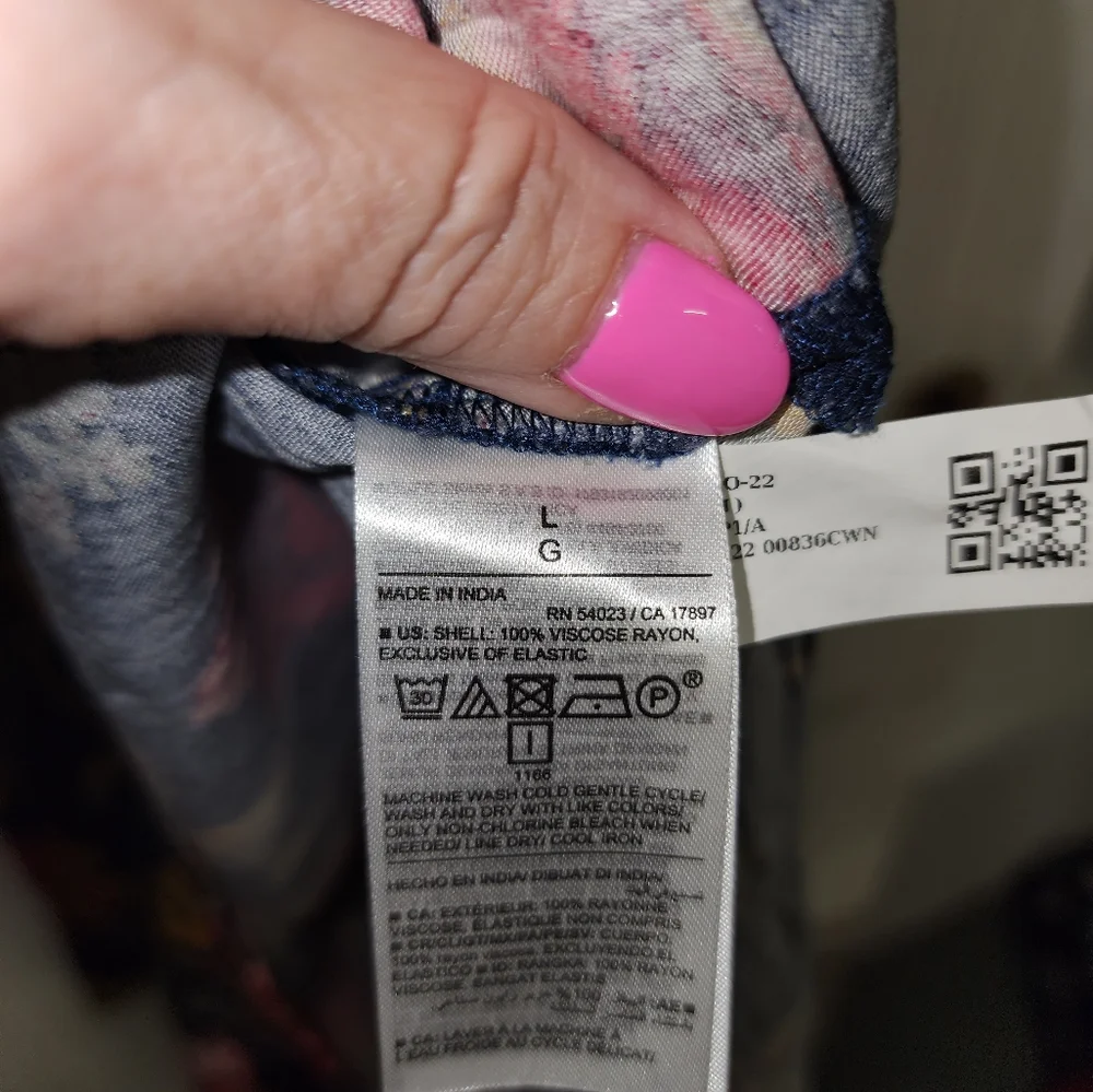 Old Navy Floral Maxi Dress - Navy and Pink, SIZE LARGE - Picture 5 of 5